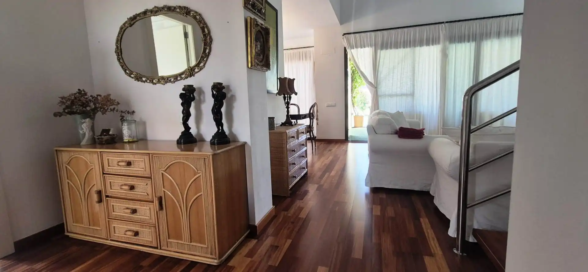Sala de estar de Casa adosada en venta en Puerto Real con Aire acondicionado, Jardín privado y Parquet