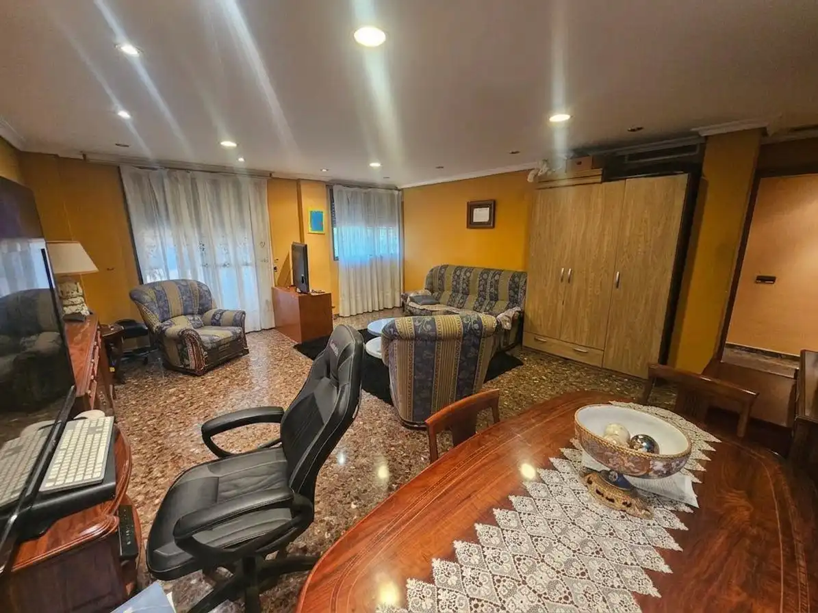 Sala de estar de Piso en venta en Xirivella con Aire acondicionado, Amueblado y Balcón