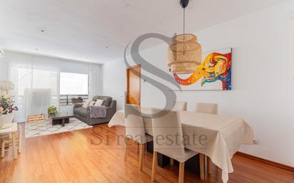 Exterior view of Flat for sale in  Barcelona Capital  with Air Conditioner, Heating and Parquet flooring