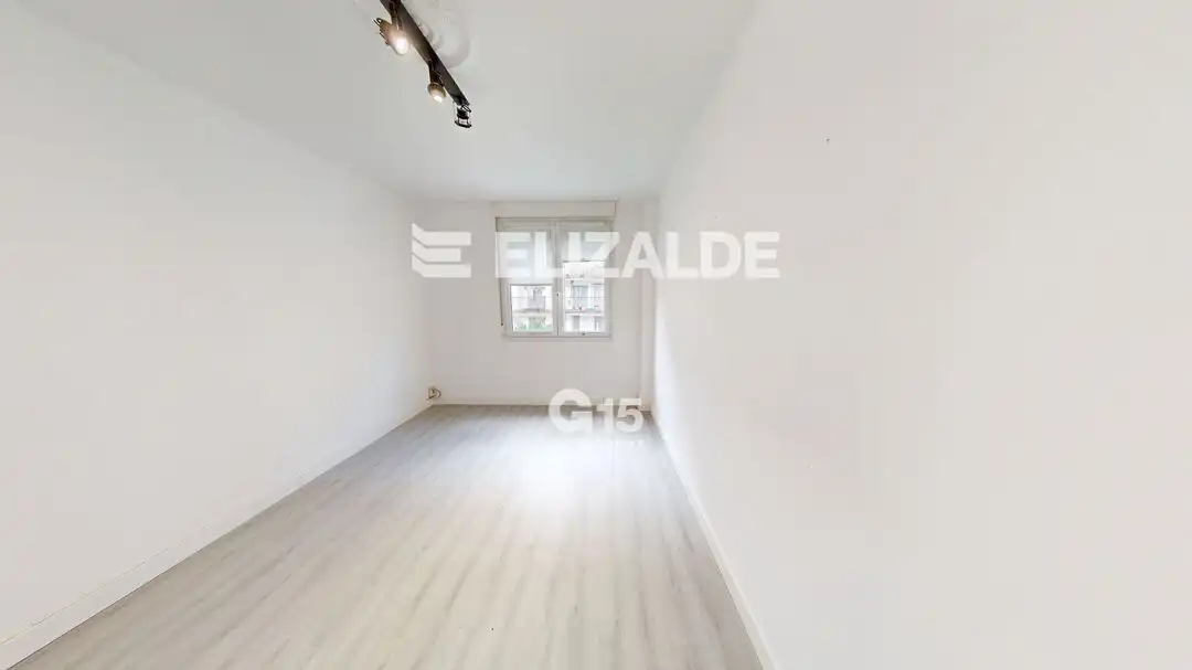 Habitación de Piso en venta en Lasarte-Oria con Balcón