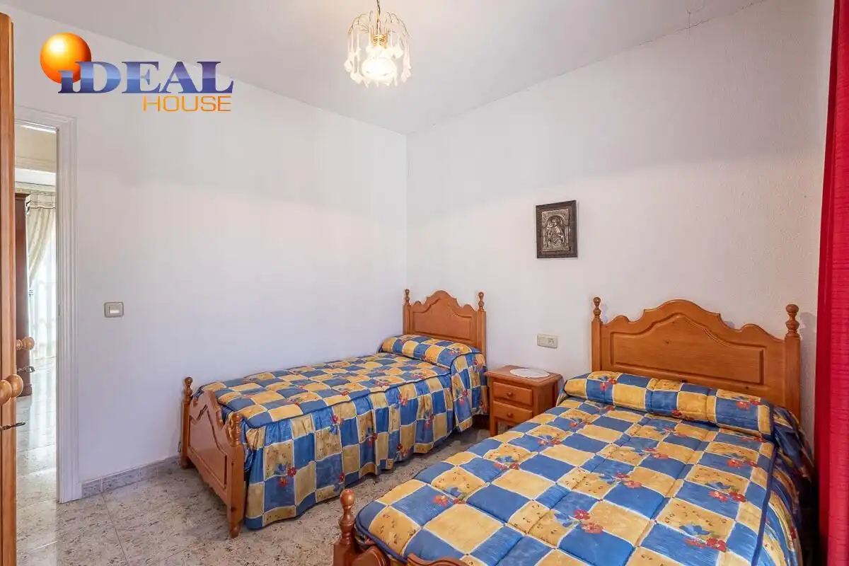 Bedroom of Flat for sale in Los Villares  with Furnished and Balcony