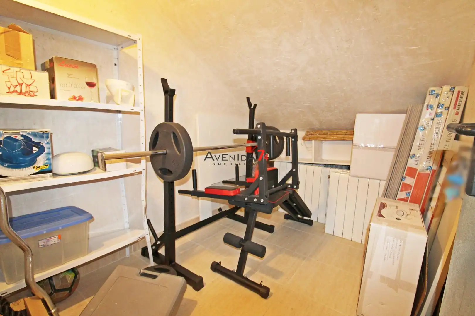 Wohnung zum Verkauf in Lorca mit Klimaanlage, Heizung und Parkett