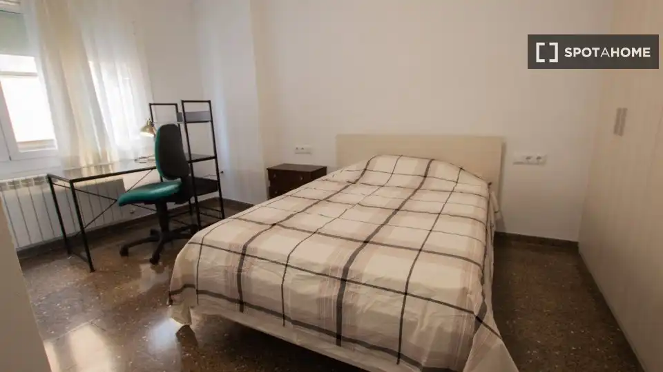Piso con terraza en alquiler en Centre - Estació, imagen 13