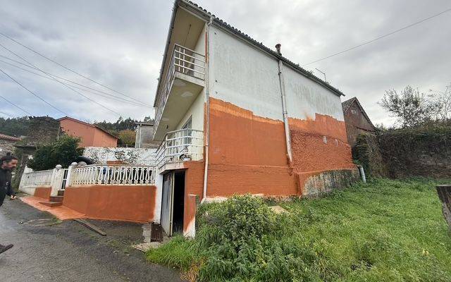 Casa-chalet en Venta en Lugar Torre de Peito Bordel en Abegondo
