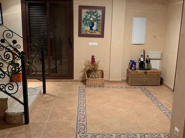 Villa avec balcon à vendre à La Carlota