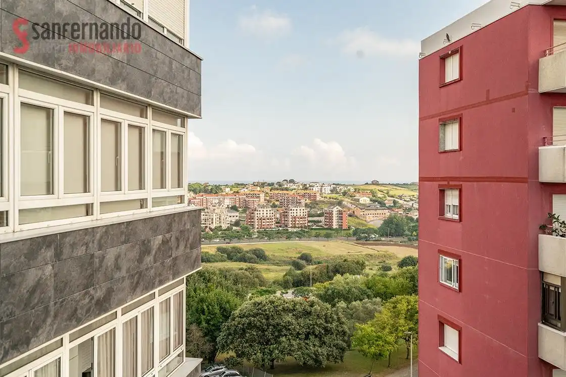 Bedroom of Flat for sale in Santander  with Heating