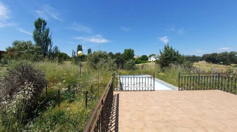 PARCELA DE 669m2 EN URBANIZACION DE ESCALONA., immagine 3