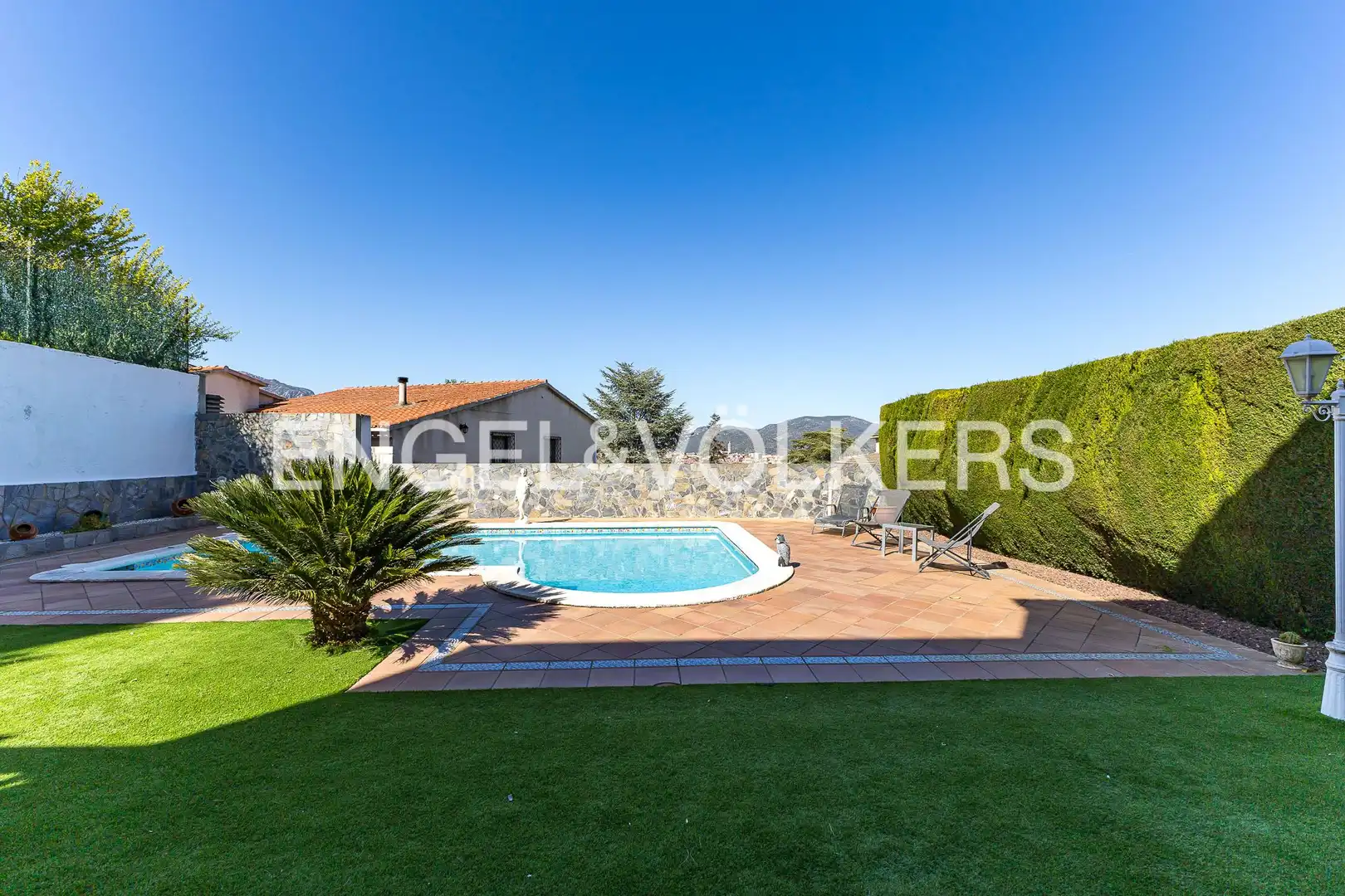 Piscina de Casa o chalet en venta en Esparreguera con Aire acondicionado, Calefacción y Jardín privado