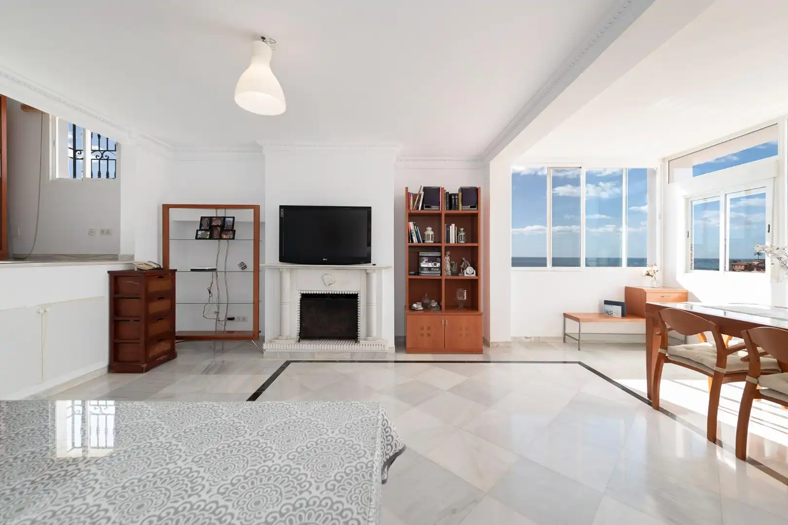 Sala de estar de Casa adosada en venta en Rincón de la Victoria con Terraza y Piscina comunitaria