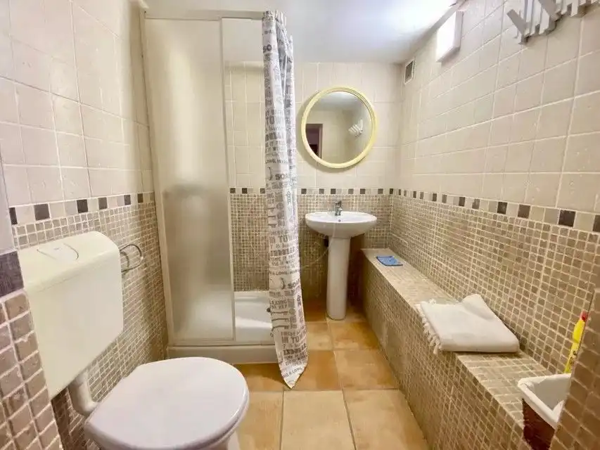 Bany de Casa o xalet en venda en Lloret de Mar amb Aire condicionat, Calefacció i Jardí privat
