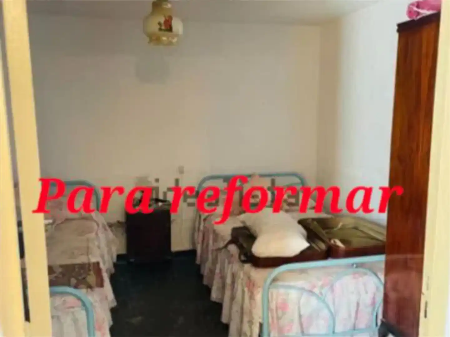 Dormitori de Casa adosada en venda en Alconchel, Badajoz