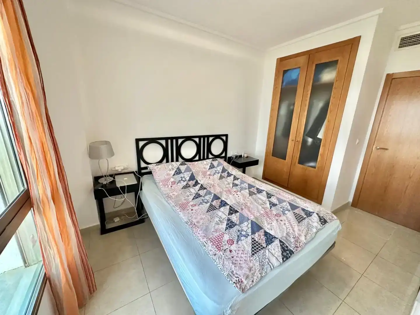 Dormitori de Apartament en venda en La Manga del Mar Menor amb Aire condicionat, Piscina i Balcó