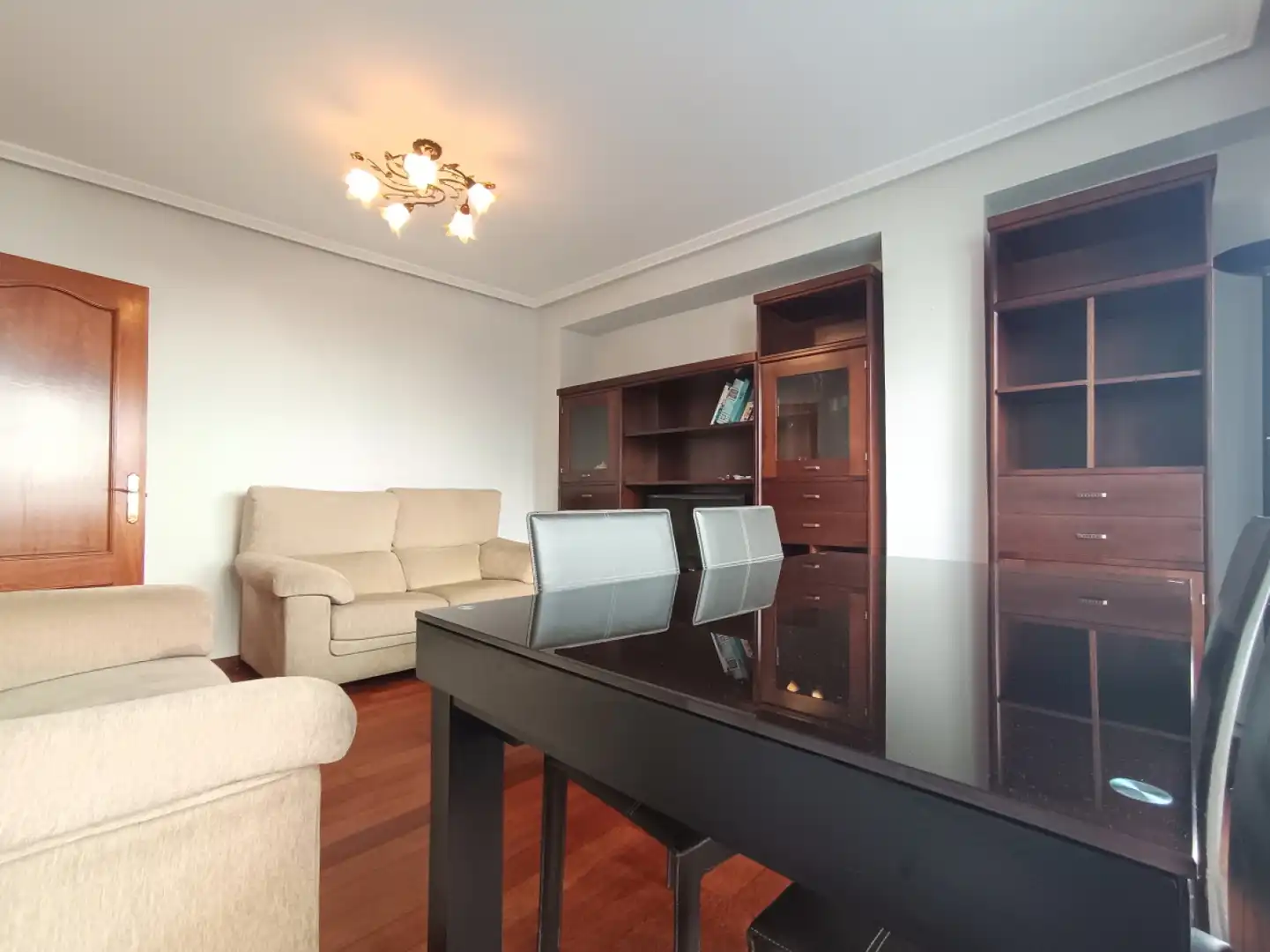Flat for rent in Gijón - Avda. Constitución, Barrio del Centro