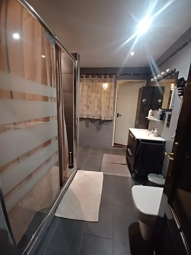 Bathroom of Detached homes for sale in Alcalá de Guadaira  with Air Conditioner, Storage room and Balcony