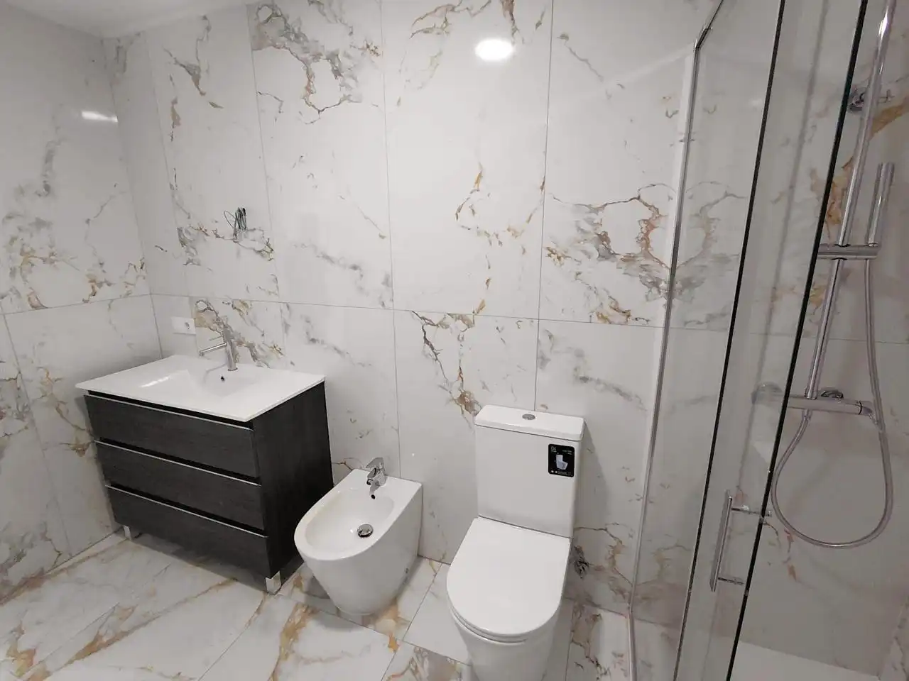 Bathroom of Ground floor for sale in Arona  with Air Conditioner