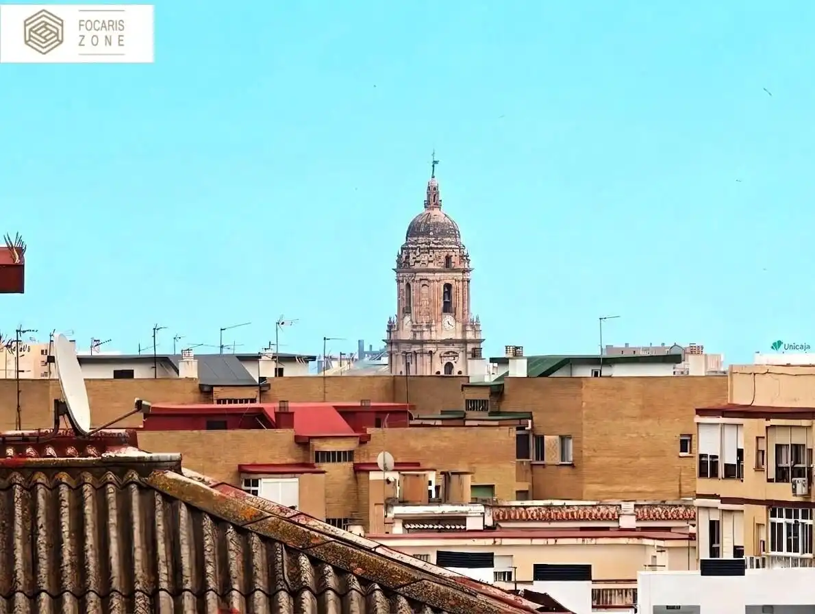 Vista exterior de Pis en venda en Málaga amb Aire condicionat i Calefacció
