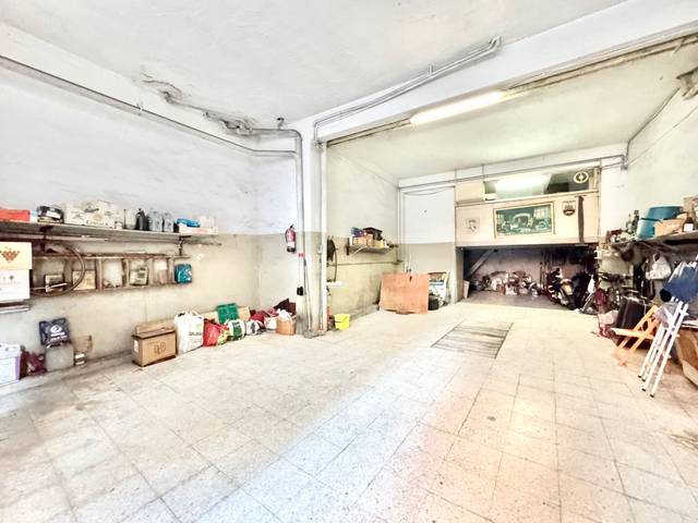 Local comercial en Venta en Lorenzo Prestamero Kalea en Zaramaga