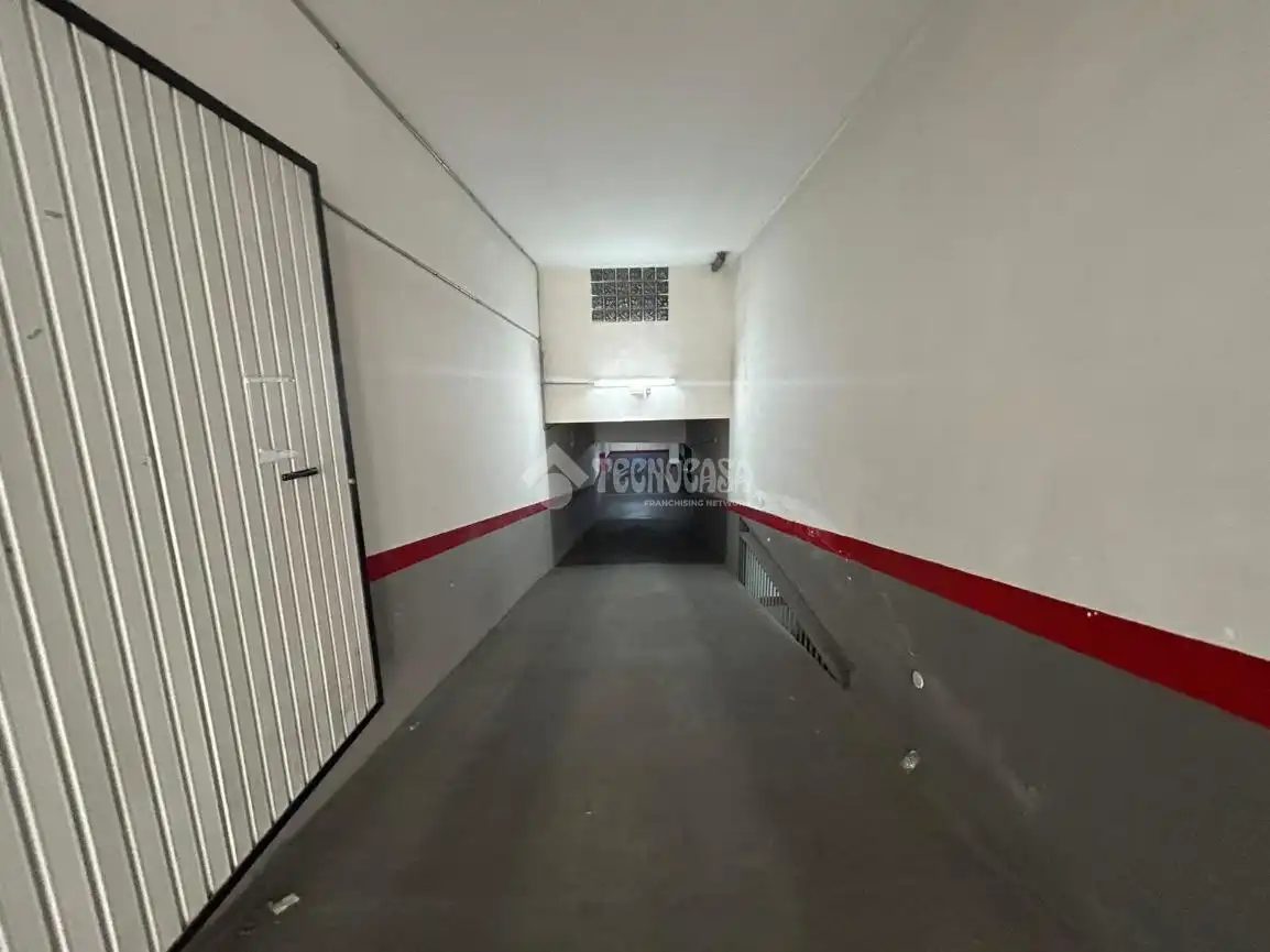 Garaje en venta en Almería