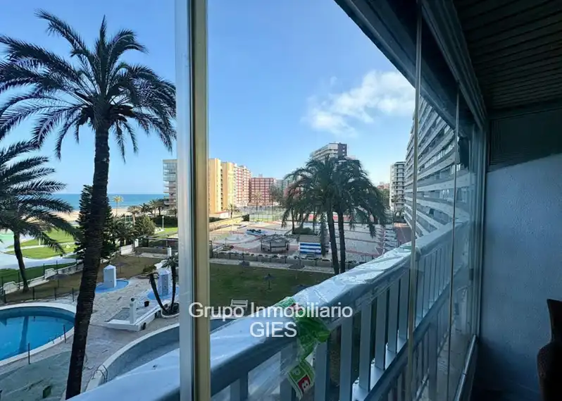 Vista exterior de Apartamento en venta en Cullera con Aire acondicionado, Calefacción y Terraza