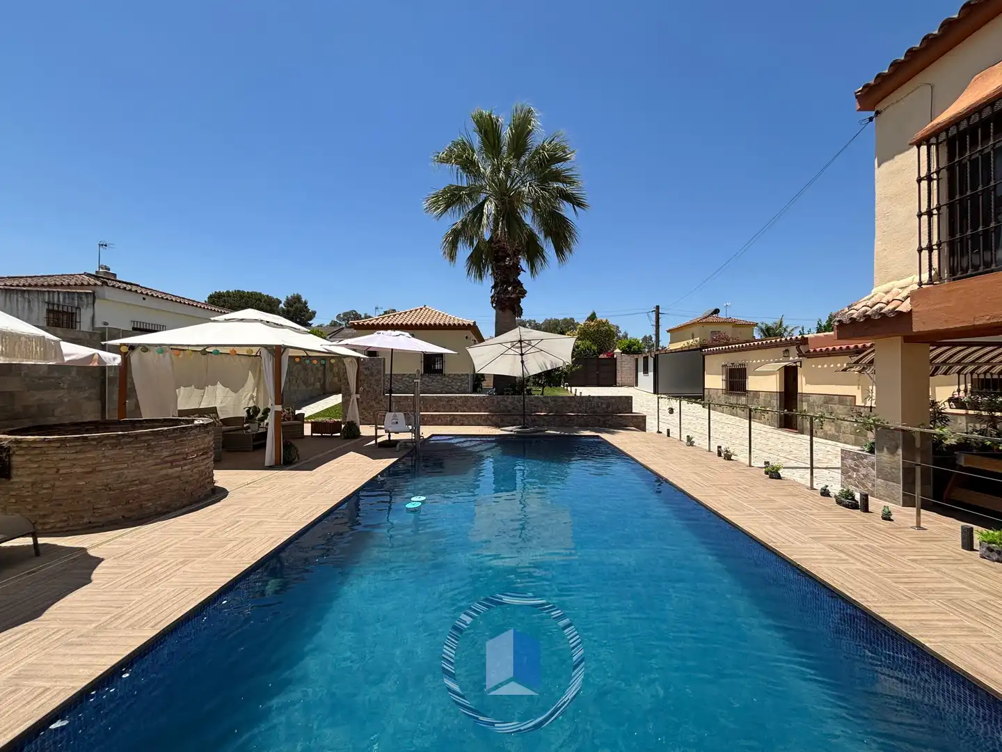 Piscina de Casa o xalet en venda en Alcalá de Guadaira amb Piscina