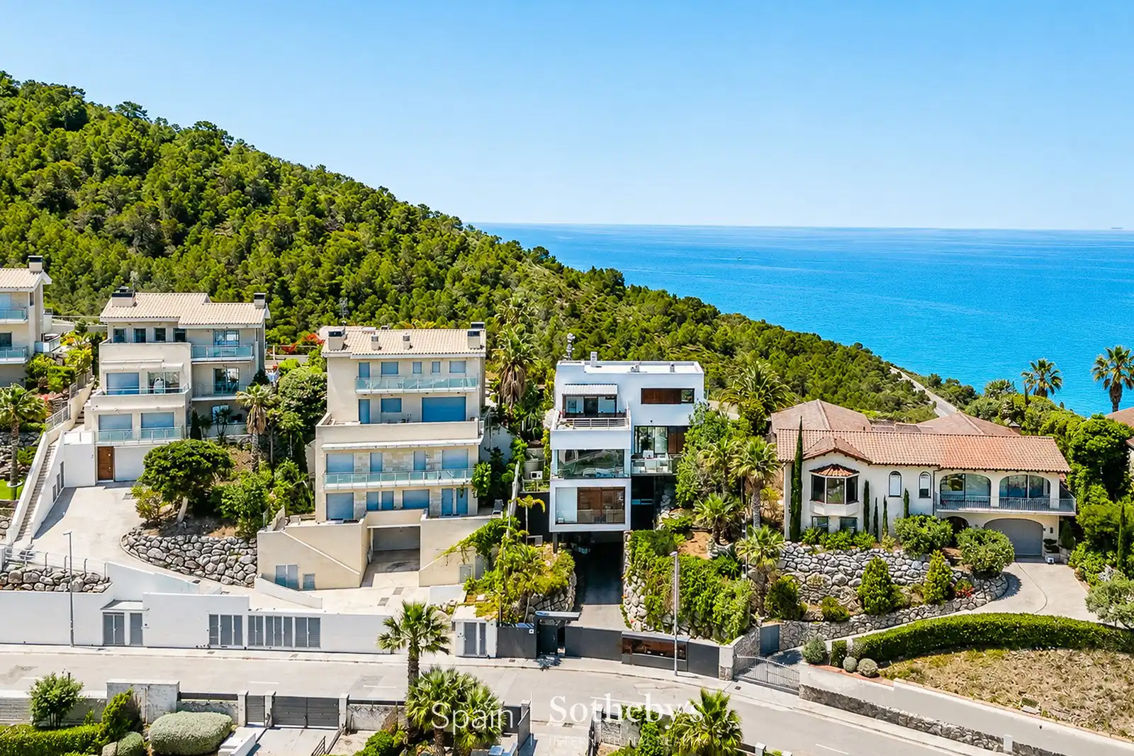 Vista exterior de Casa o xalet en venda en Sitges amb Aire condicionat, Calefacció i Jardí privat