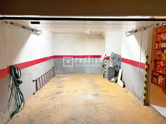 Parking of Houses for sale in Madrid  with Air Conditioner and Heating
