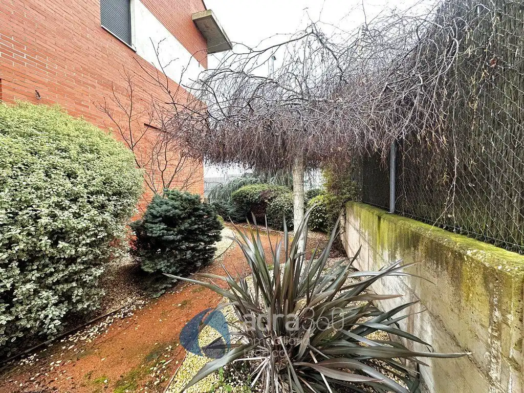 Jardí de Casa o xalet en venda en Cirueña amb Calefacció, Jardí privat i Terrassa