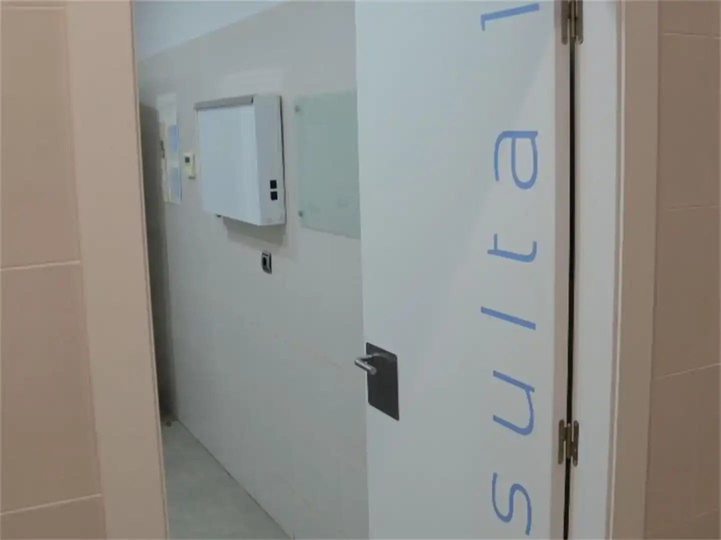 Commercial properties for rent in Valencia  with Air Conditioner