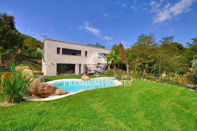 Casa-chalet en Venta en Vallromanes