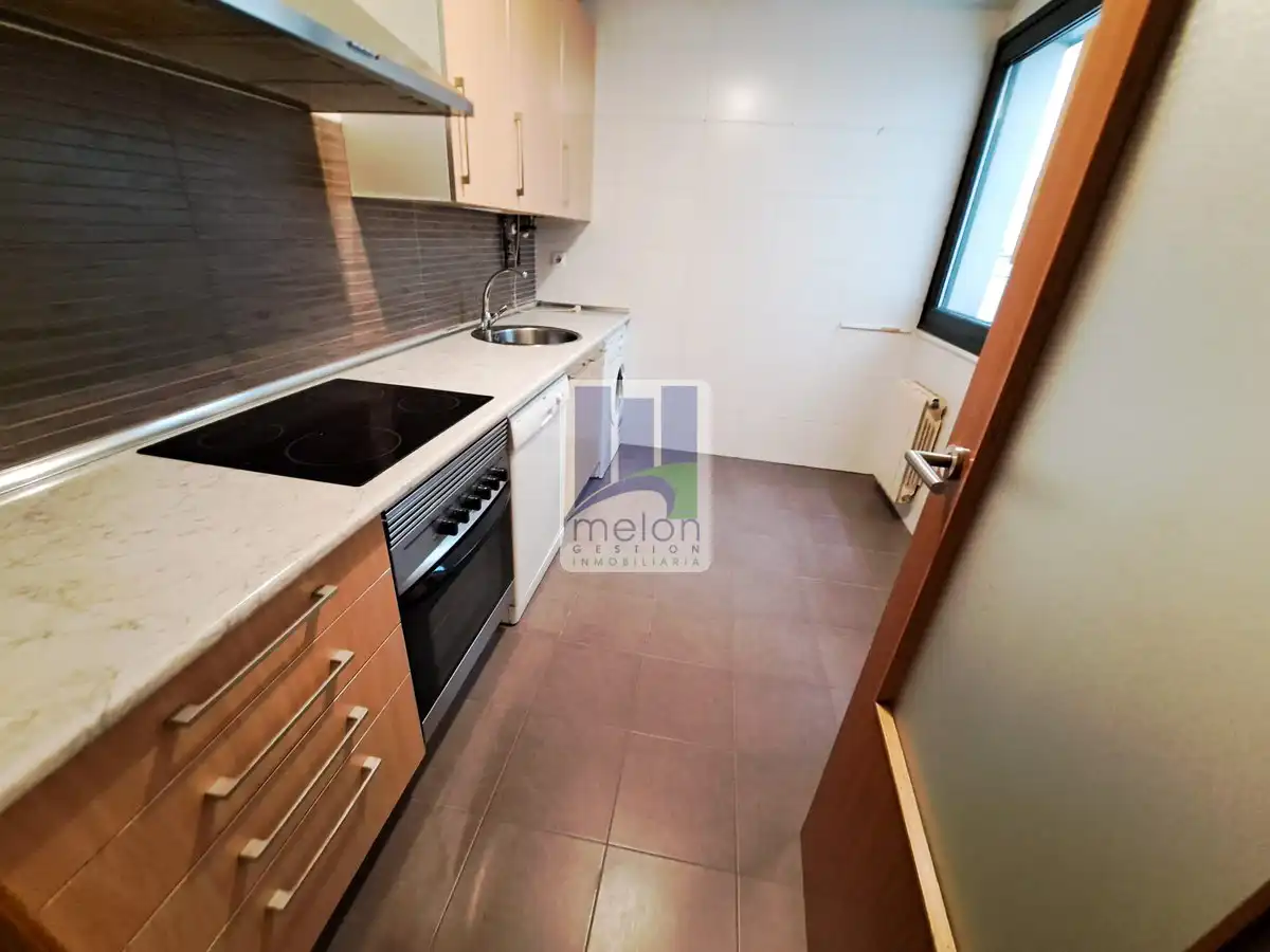 Cocina de Piso en venta en Burgos con Trastero