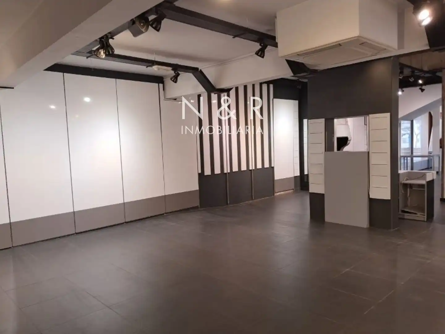 Local comercial en alquiler en Calvo Sotelo, imagen 8