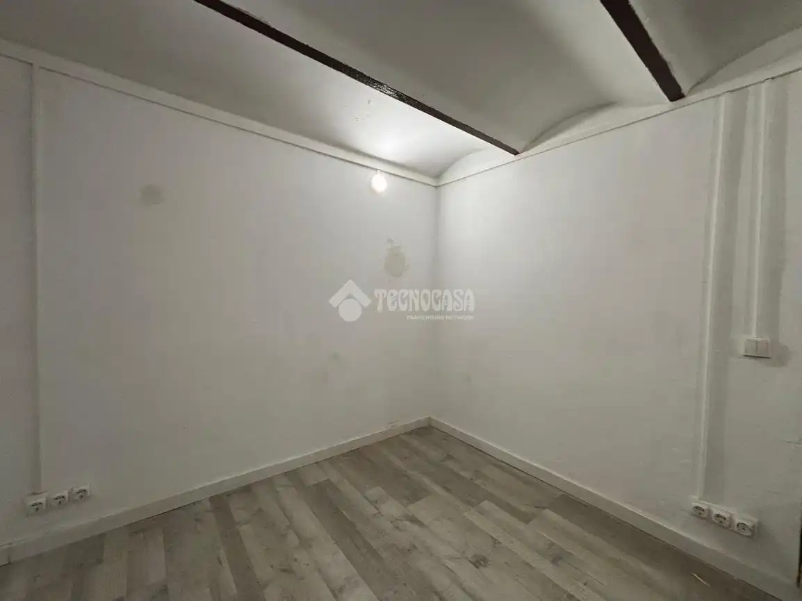 Piso en venta en Barcelona con Parquet y Amueblado