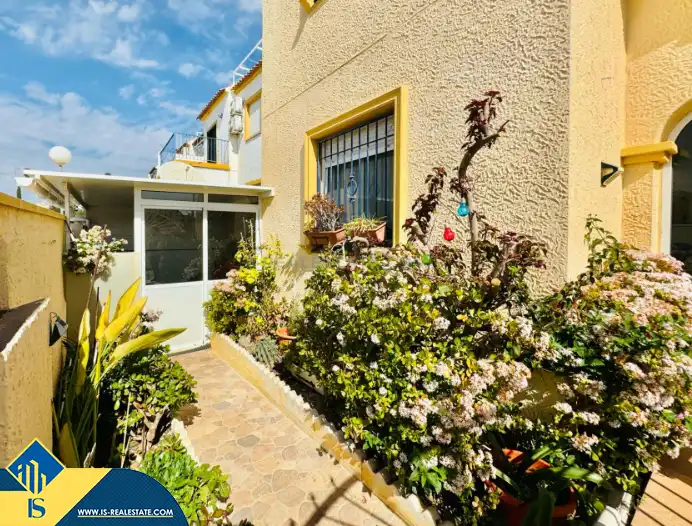 Chalet con piscina en venta en Orihuela Costa, imagen 7