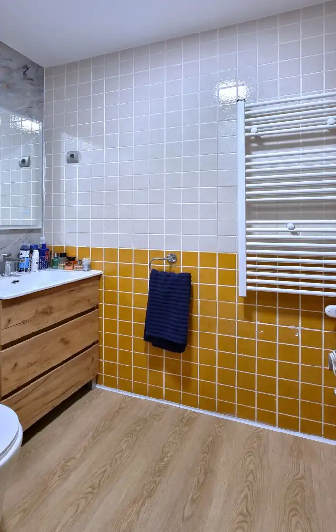 Bathroom of Flat for sale in Navalafuente  with Air Conditioner, Heating and Furnished