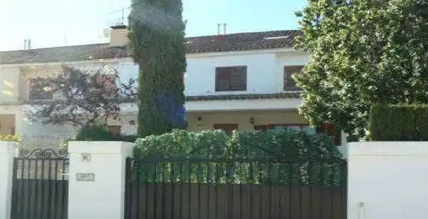 Casa adosada en venda a Rascanya