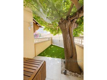 Haus zum Verkauf in Carrer Muga-A