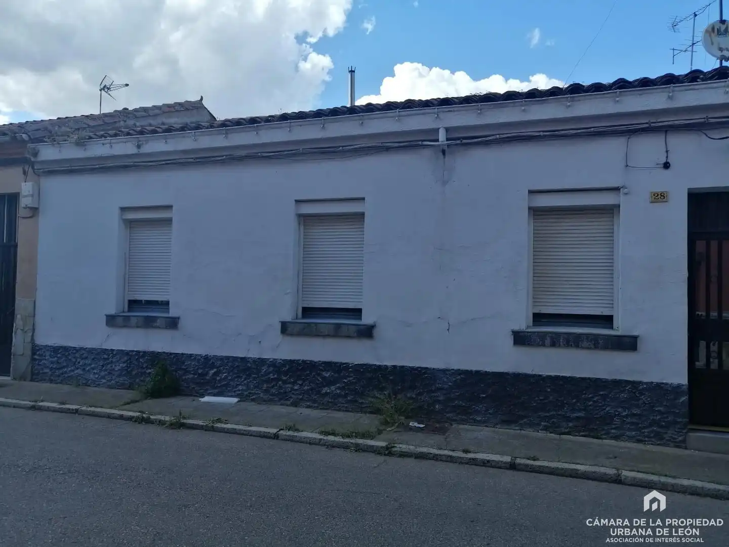 Außenansicht von Einfamilien-Reihenhaus zum Verkauf in San Andrés del Rabanedo