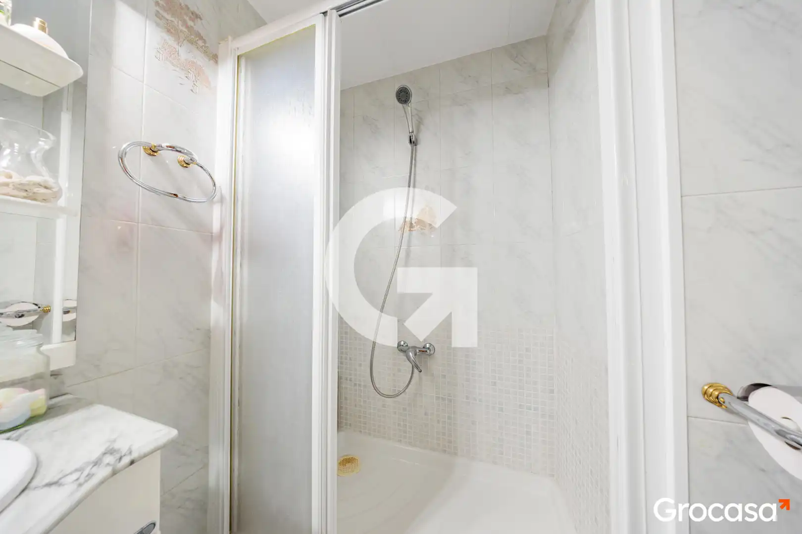 Bathroom of Houses for sale in Terrassa  with Air Conditioner, Heating and Terrace