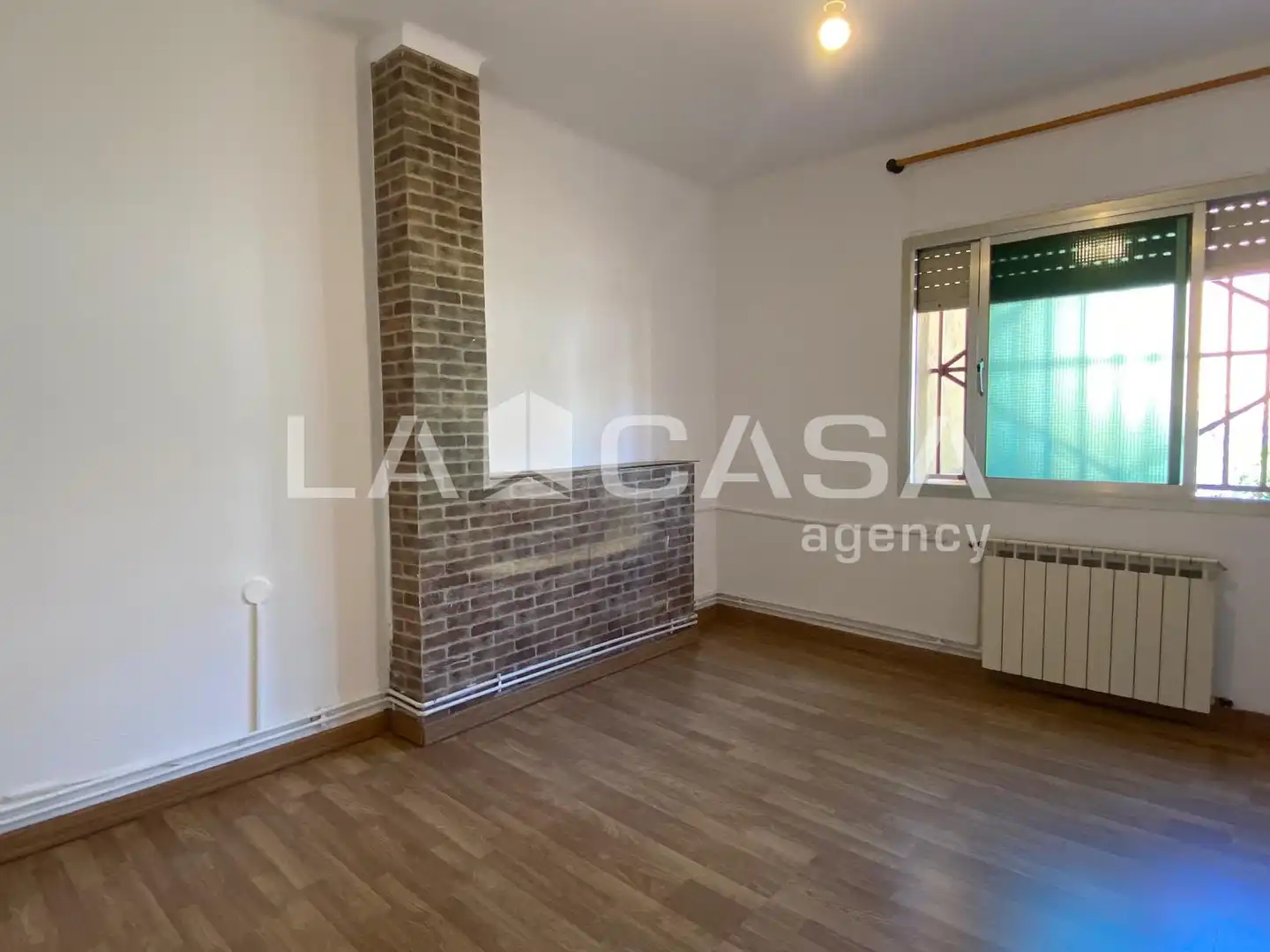 Ático en venta en Santa Coloma de Gramenet con Calefacción, Terraza y Trastero