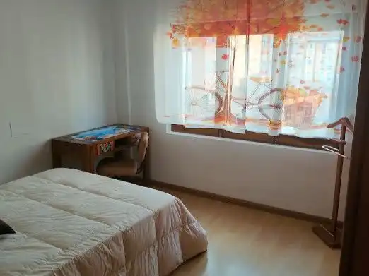 Dormitori de Pis per a compartir en Santa Bárbara