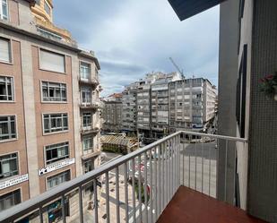 Vista exterior de Pis en venda en Vigo  amb Calefacció i Moblat