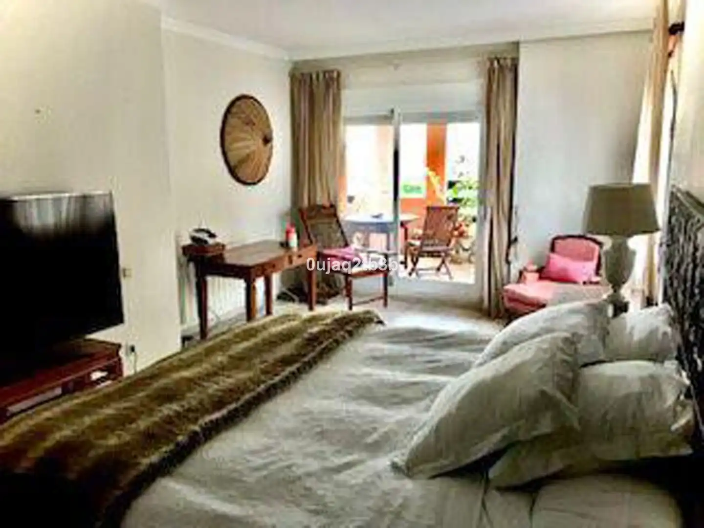 Bedroom of Flat for sale in Estepona  with Air Conditioner, Terrace and Storage room