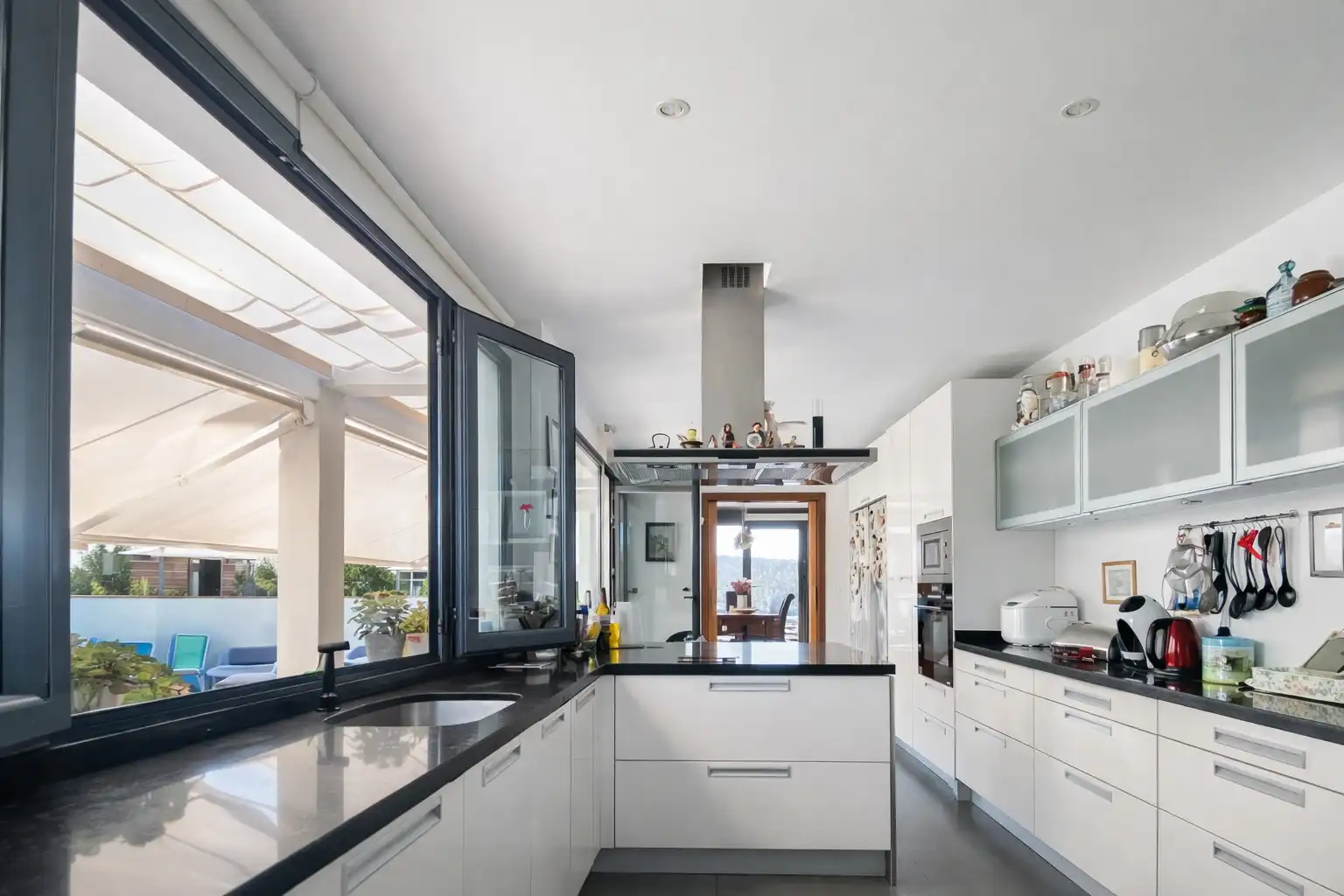 Cocina de Casa o chalet en venta en Jerez de la Frontera con Aire acondicionado, Calefacción y Jardín privado