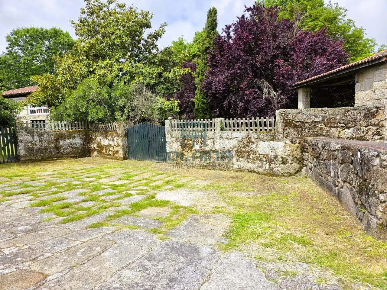 Casa o xalet en venda en Ourense Capital  amb Calefacció i Jardí privat