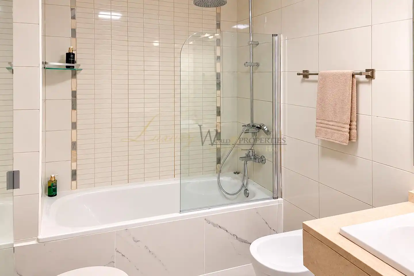 Casa con piscina en venta en Calle Beirut, imagen 20