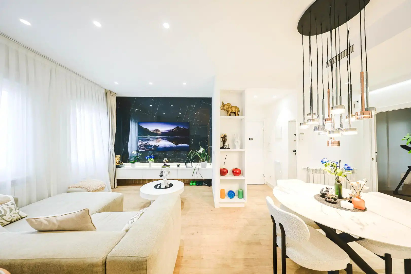 Living room of Attic for sale in Madrid  with Air Conditioner, Heating and Parquet flooring