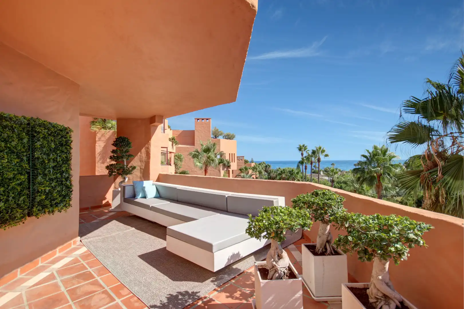 Apartament amb piscina en venda a Estepona Pueblo
