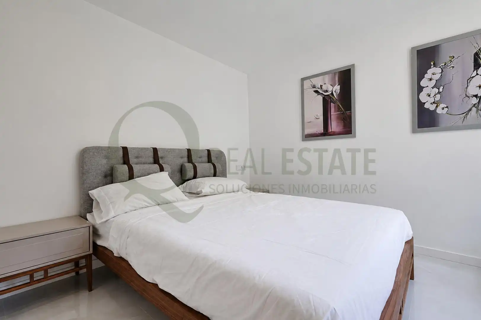 Dormitori de Casa o xalet en venda en Sant Joan d'Alacant amb Aire condicionat, Jardí privat i Piscina