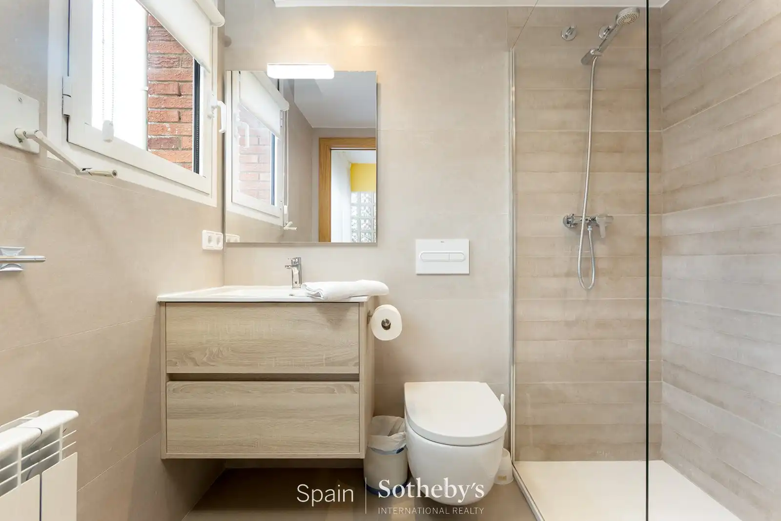 Casa aparellada amb piscina en venda a Carrer dels Oms, imagen 19
