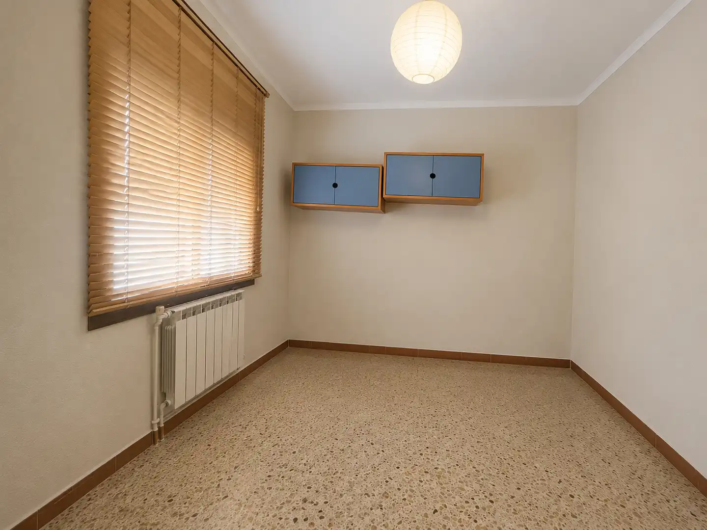 Habitación de Piso en venta en Rubí con Calefacción, Terraza y Amueblado